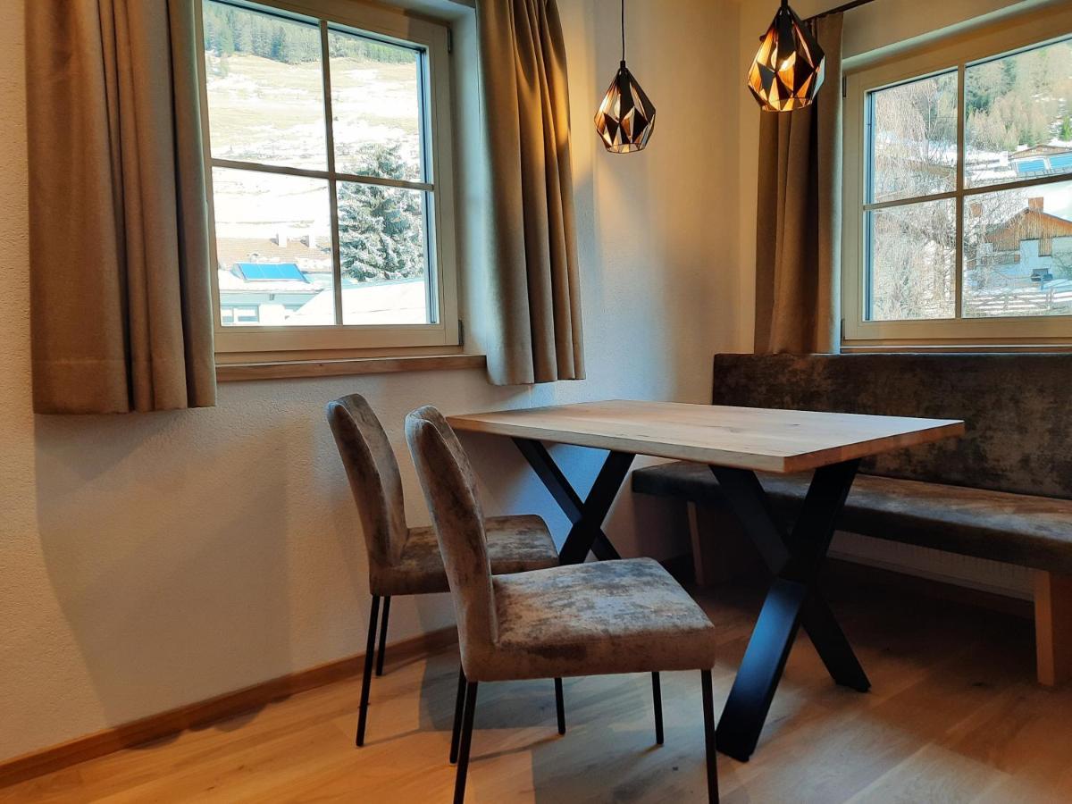 נאודרס Rosenhof- Premium & Landhaus Apartments & Wellness & Erlebnisbauernhof מראה חיצוני תמונה